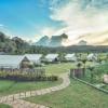 Redberry's Luxury Stay,,3 star