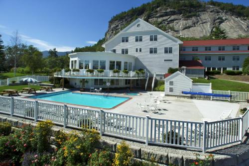 white mountain hotel and resort