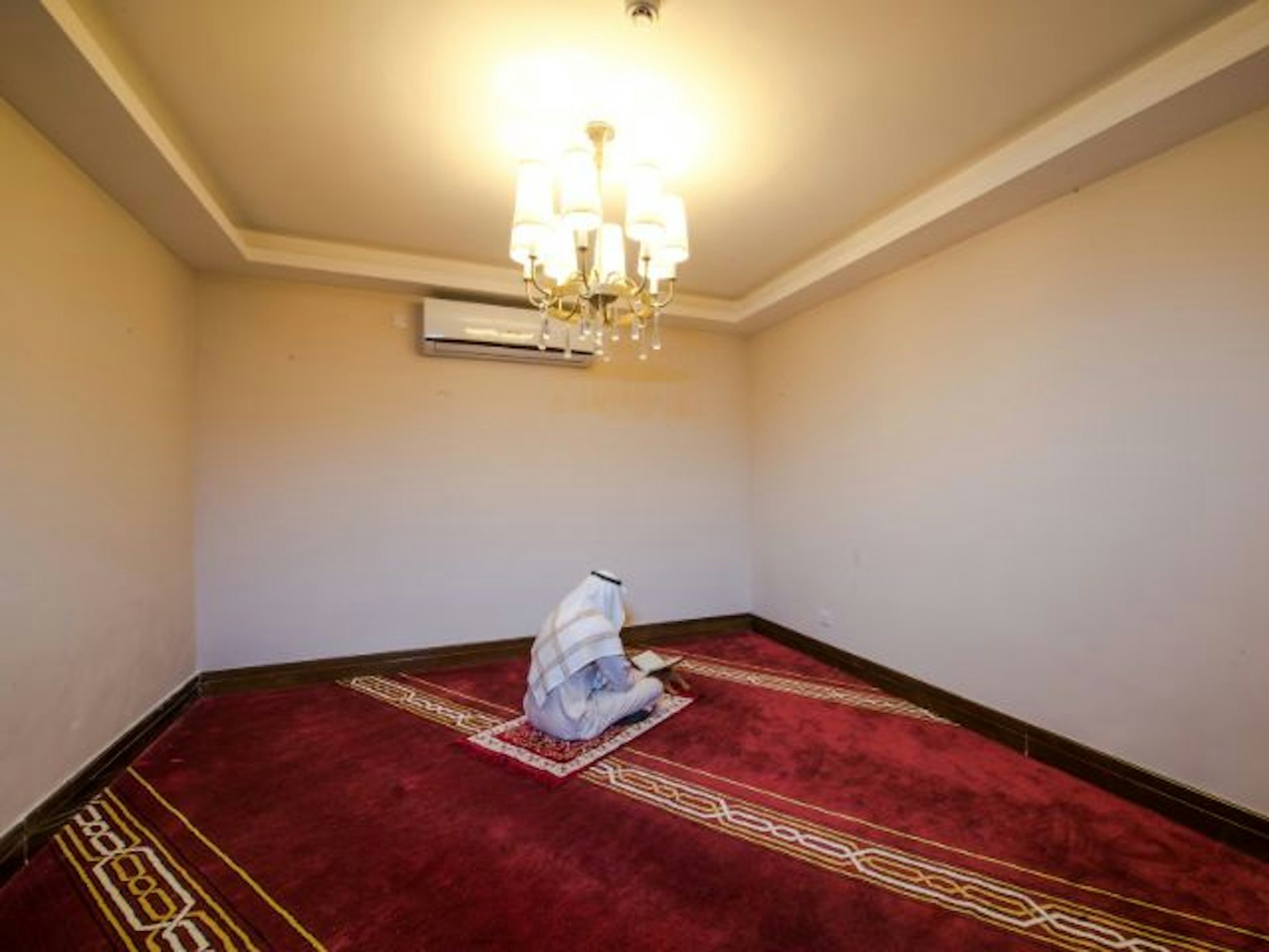 boudl mahayel aseer