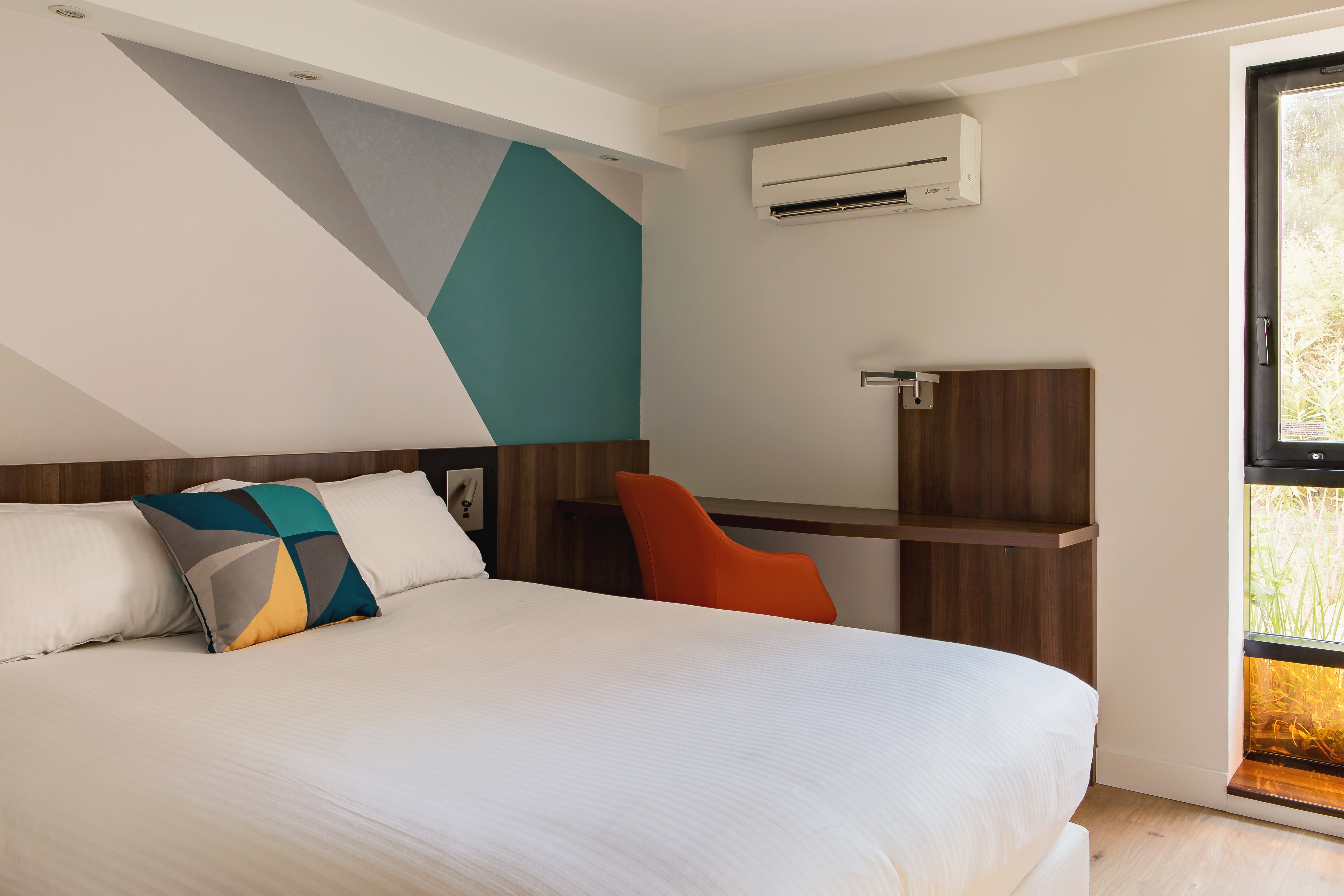 holiday inn marseille airport by ihg
