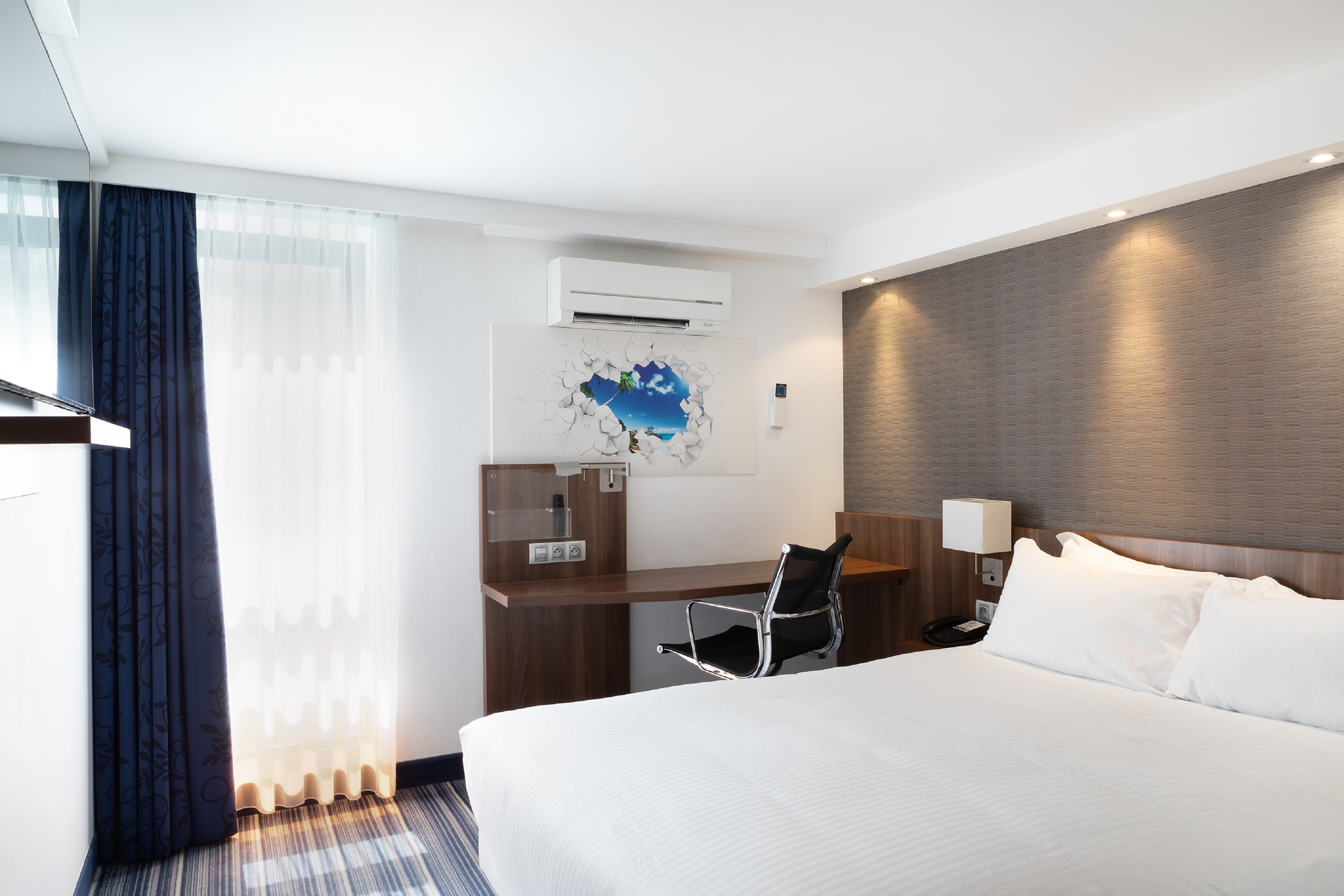 holiday inn marseille airport by ihg