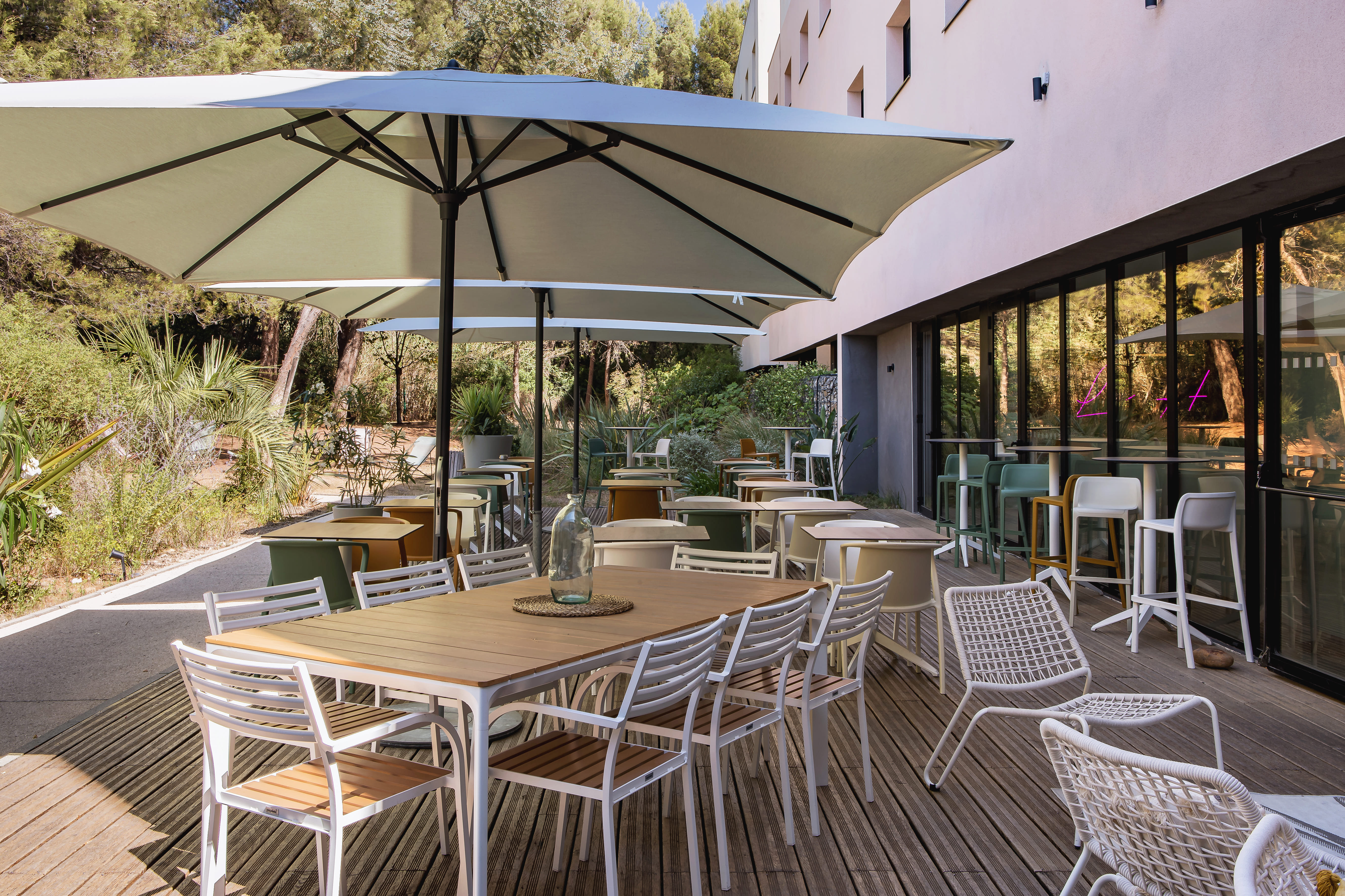 holiday inn marseille airport by ihg