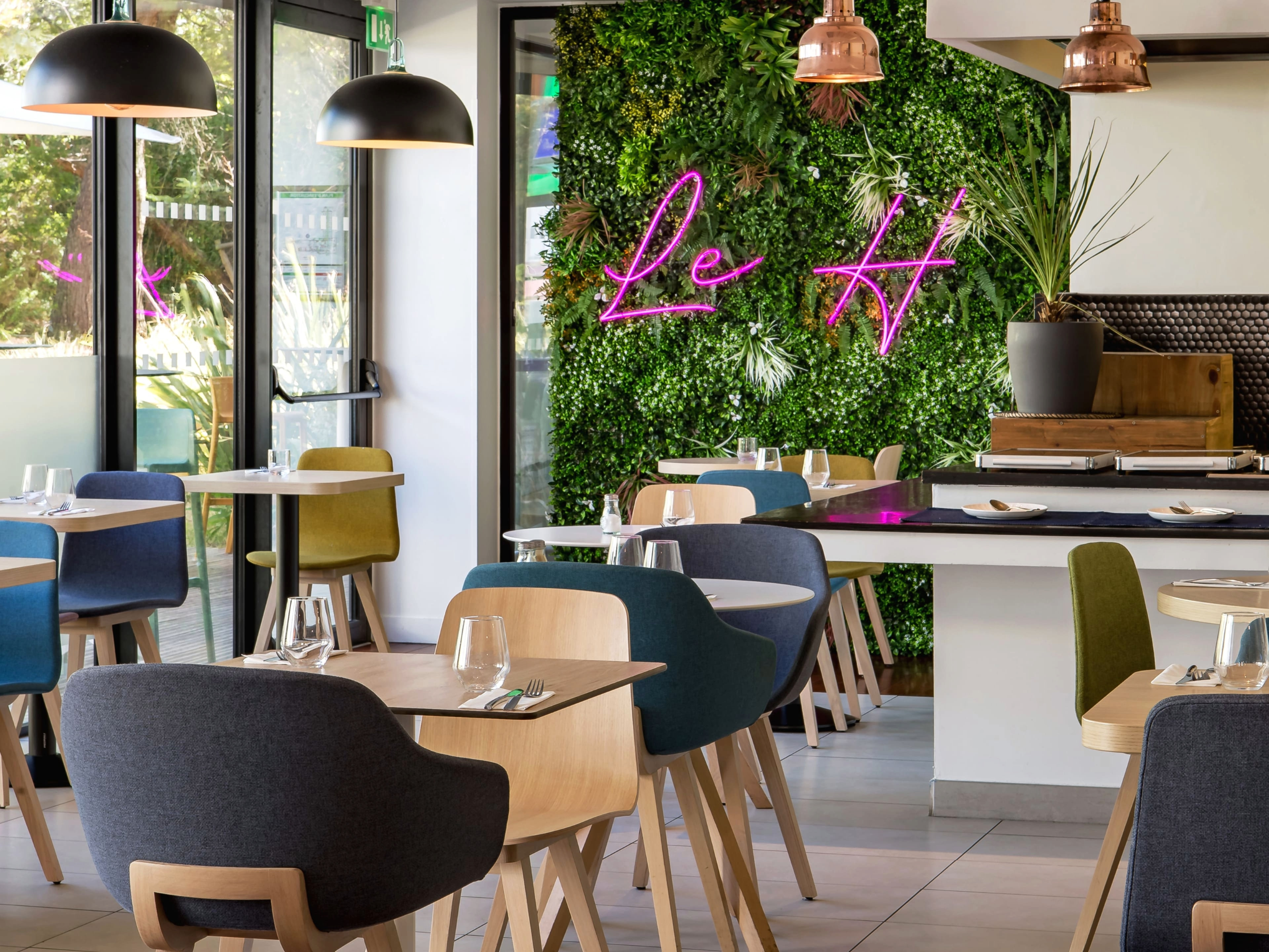 holiday inn marseille airport by ihg