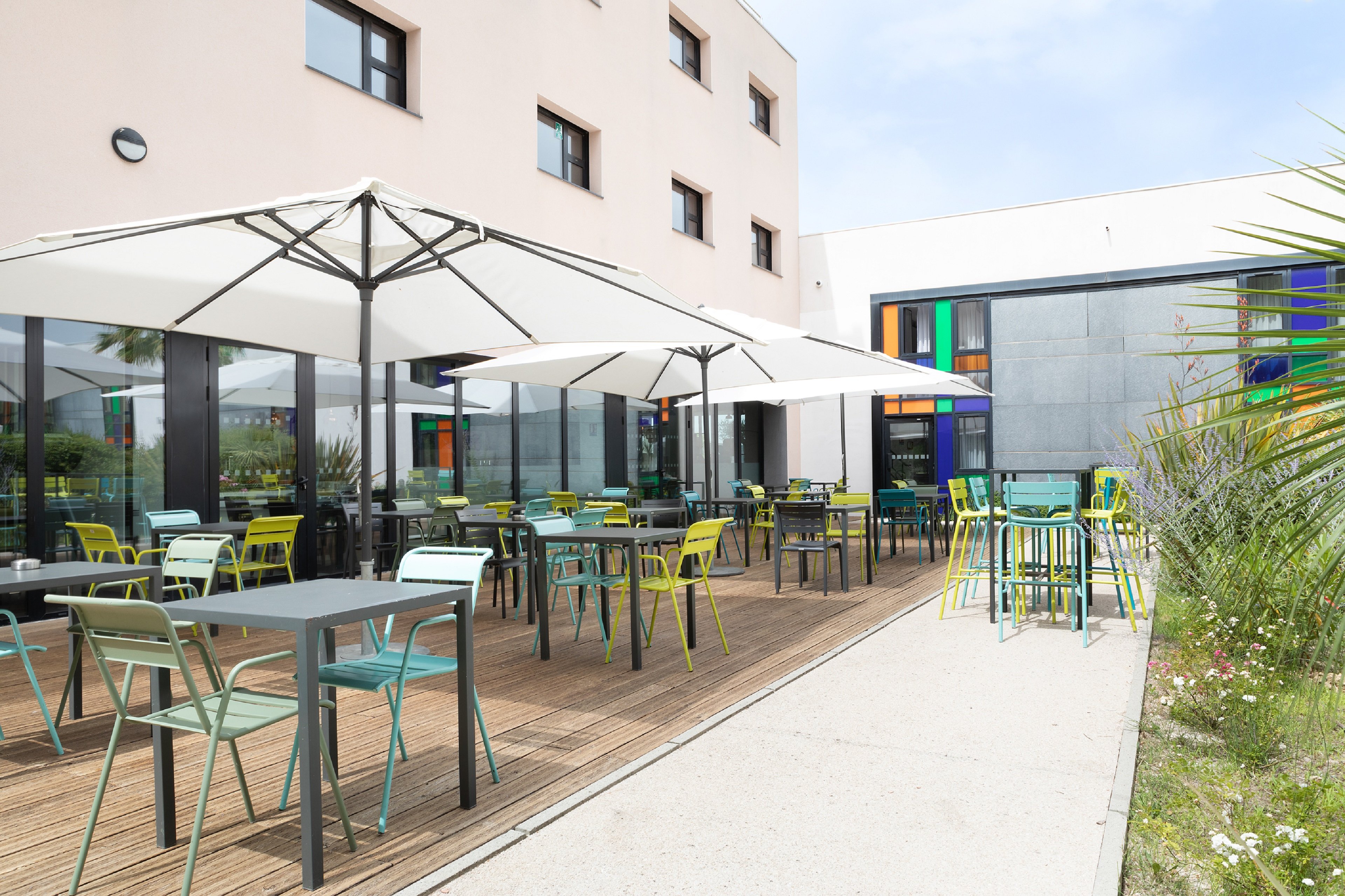 holiday inn marseille airport by ihg