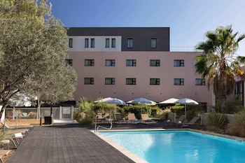 Holiday Inn Marseille Airport By Ihg,Near Eurocopter,4 star