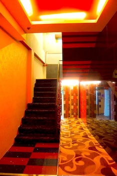 hotel holmes