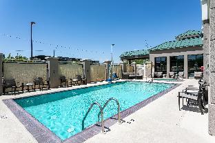 hilton garden inn phoenix airport north