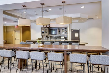 Hilton Garden Inn Phoenix Airport North,Phoenix Sky Harbor International Airport>>Downtown Phoenix,3 star