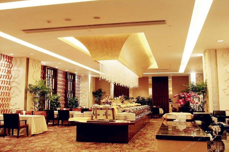 west internation hotel