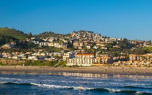 cottage inn by the sea