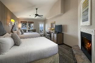 cottage inn by the sea