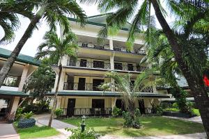 paradise garden resort hotel and convention center boracay