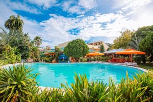 paradise garden resort hotel and convention center boracay