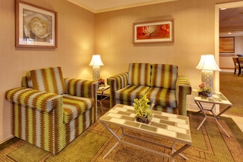 La Quinta Inn & Suites By Wyndham Plattsburgh,Lake Placid>>Clinton,3 star