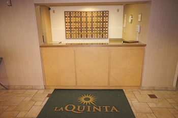 La Quinta Inn & Suites By Wyndham Plattsburgh,Lake Placid>>Clinton,3 star