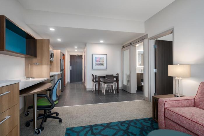 home2 suites by hilton phoenix midtown
