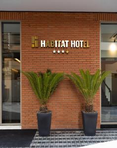 hotel habitat albania