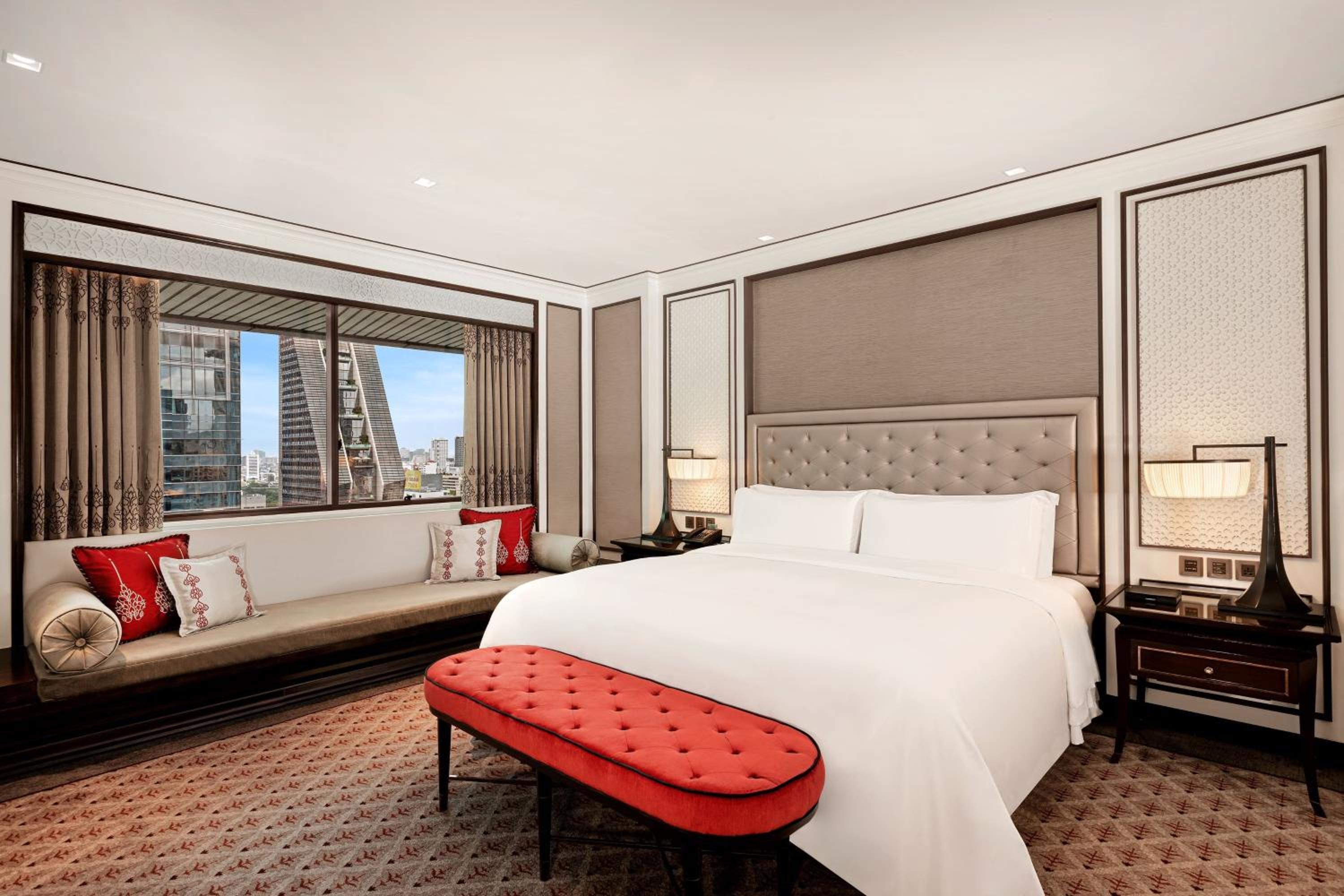 the athenee hotel a luxury collection hotel bangkok