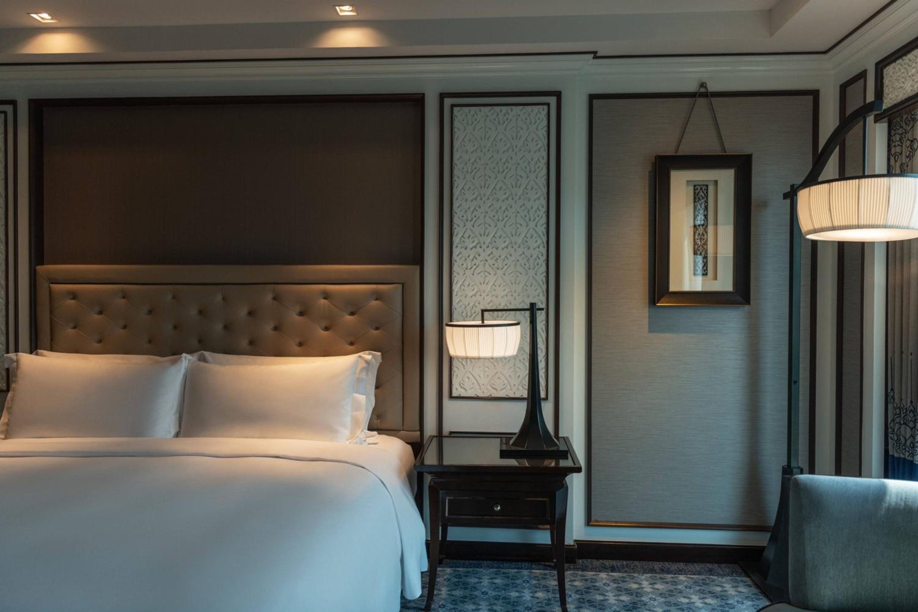 the athenee hotel a luxury collection hotel bangkok