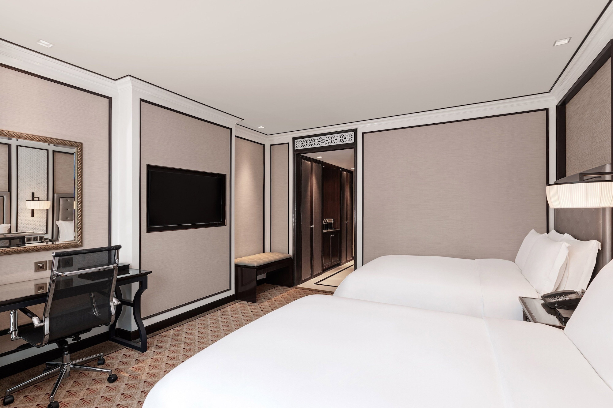 the athenee hotel a luxury collection hotel bangkok