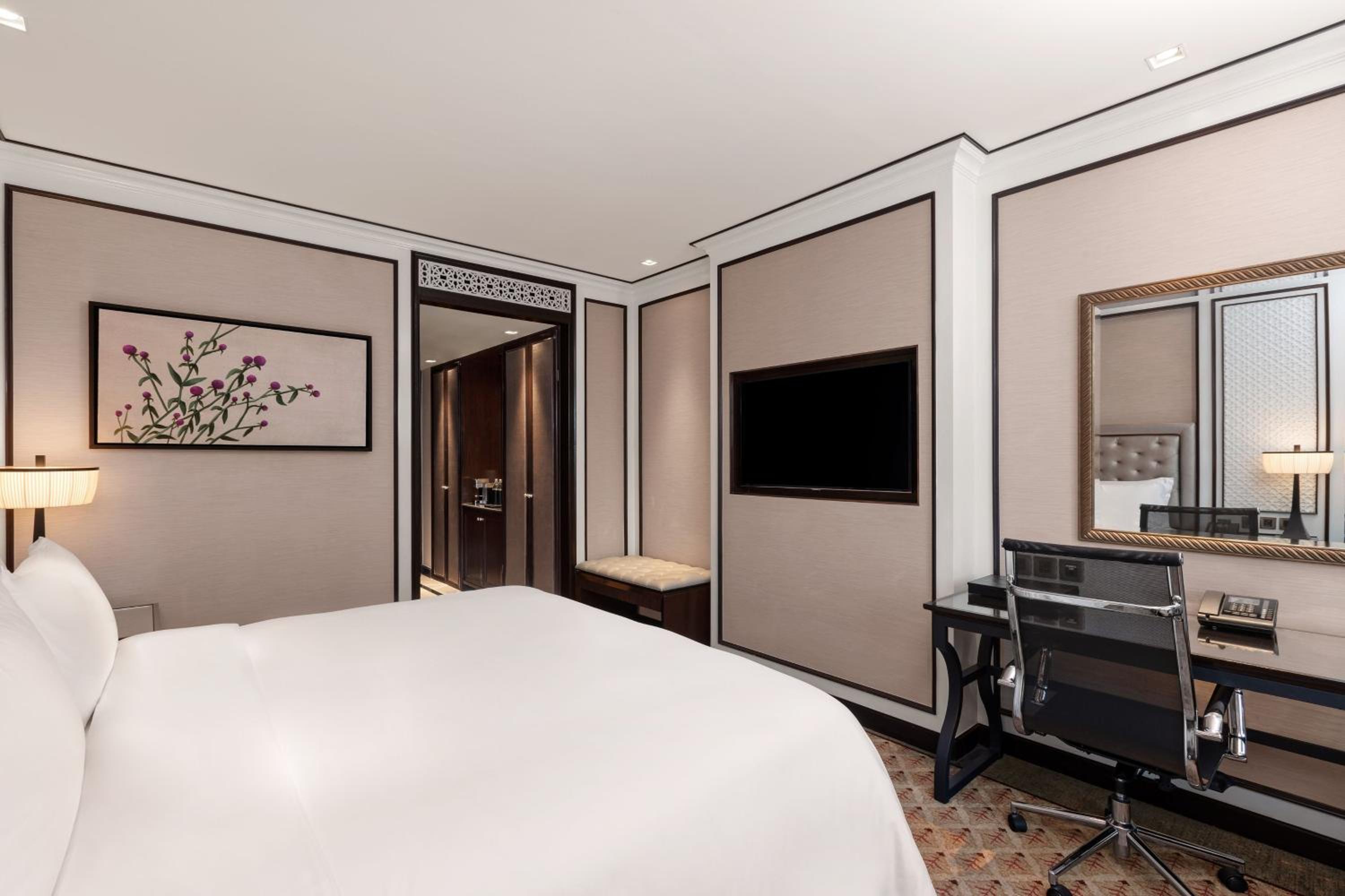 the athenee hotel a luxury collection hotel bangkok