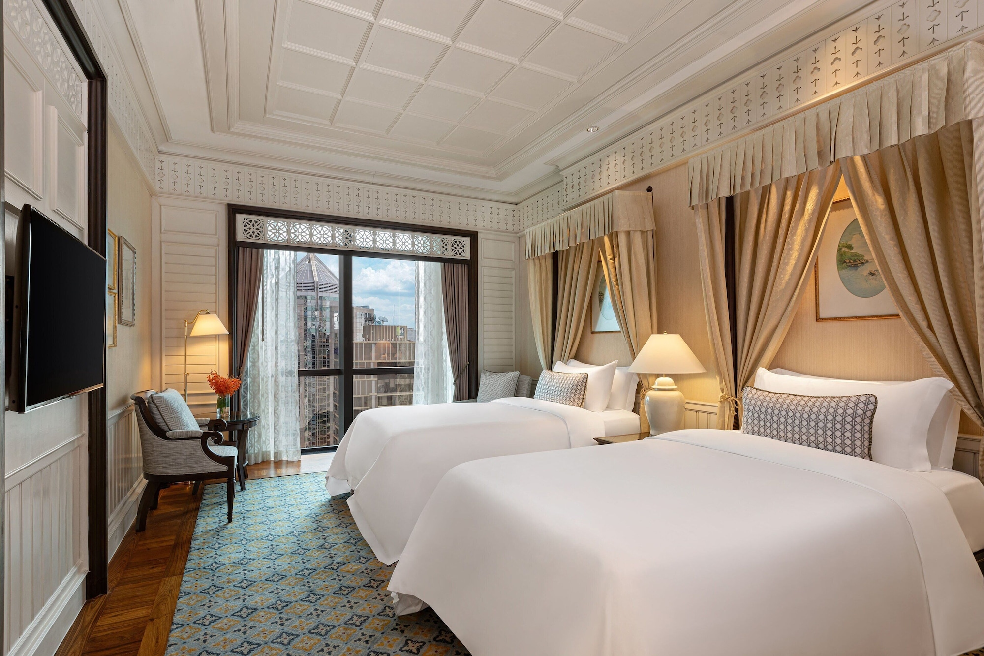 the athenee hotel a luxury collection hotel bangkok
