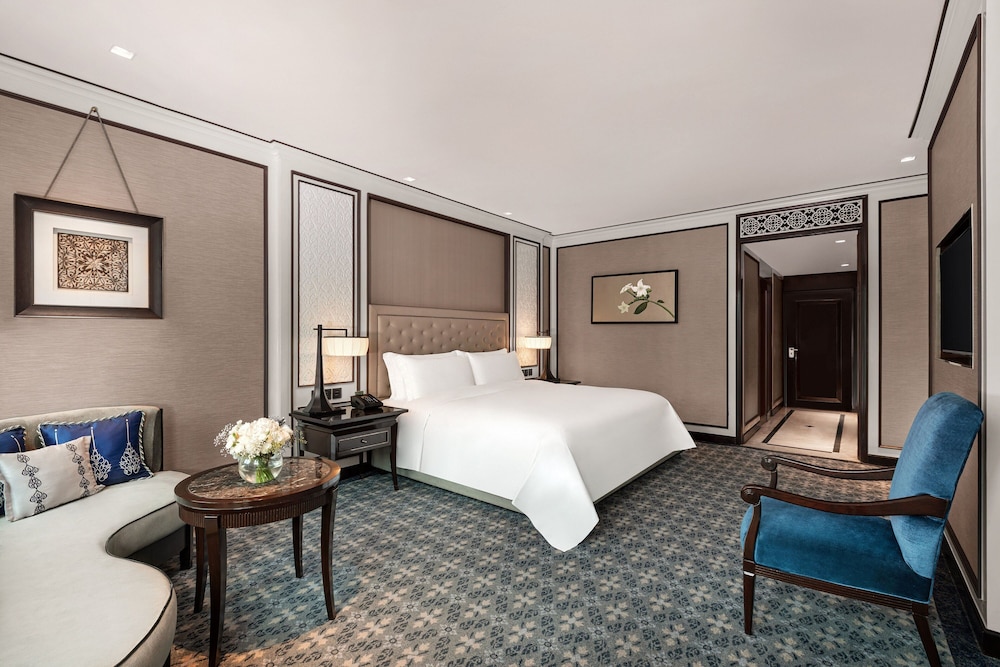 the athenee hotel a luxury collection hotel bangkok