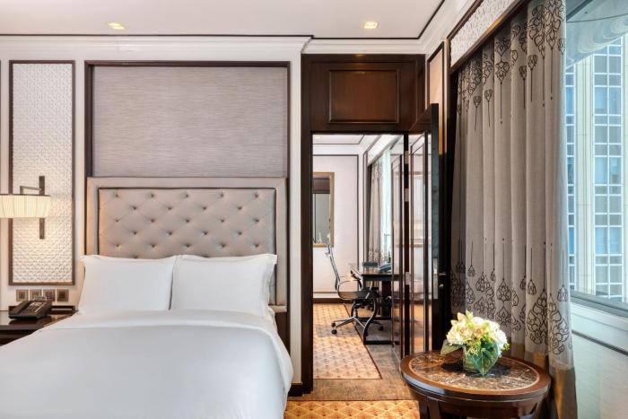 the athenee hotel a luxury collection hotel bangkok