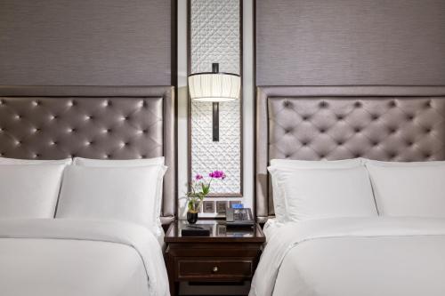 the athenee hotel a luxury collection hotel bangkok