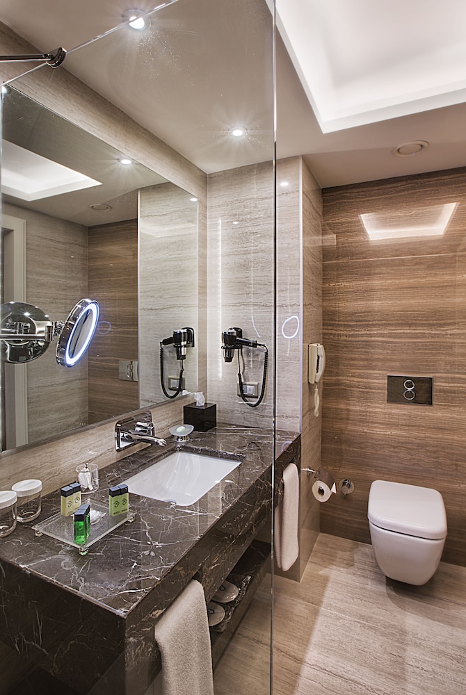 dedeman bostanci istanbulhotel and convention centre