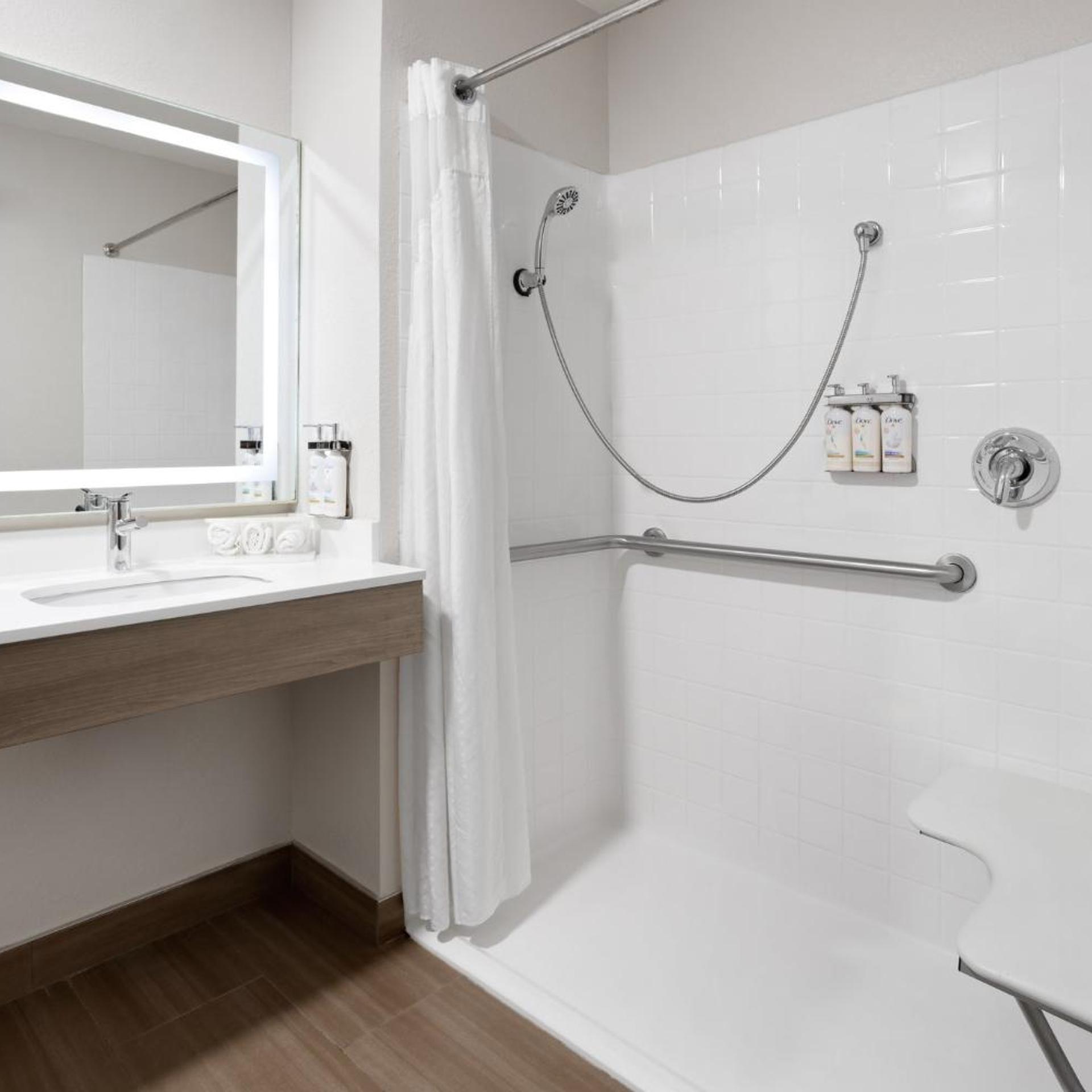 holiday inn express and suites wyomissing by ihg
