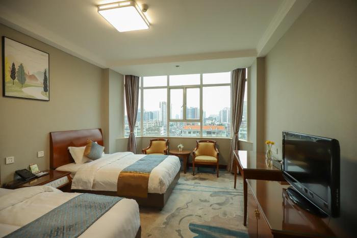 five rams city hotel