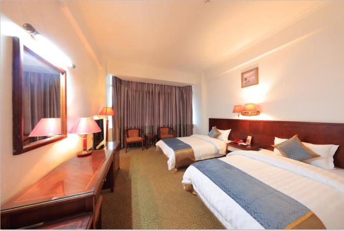 five rams city hotel