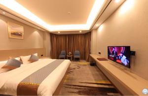 five rams city hotel