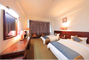five rams city hotel