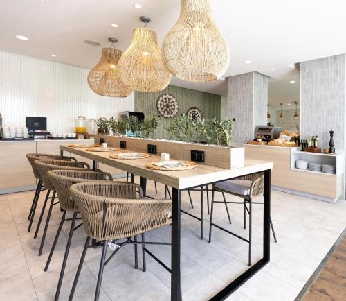 hotel malaga alameda centro affiliated by melia