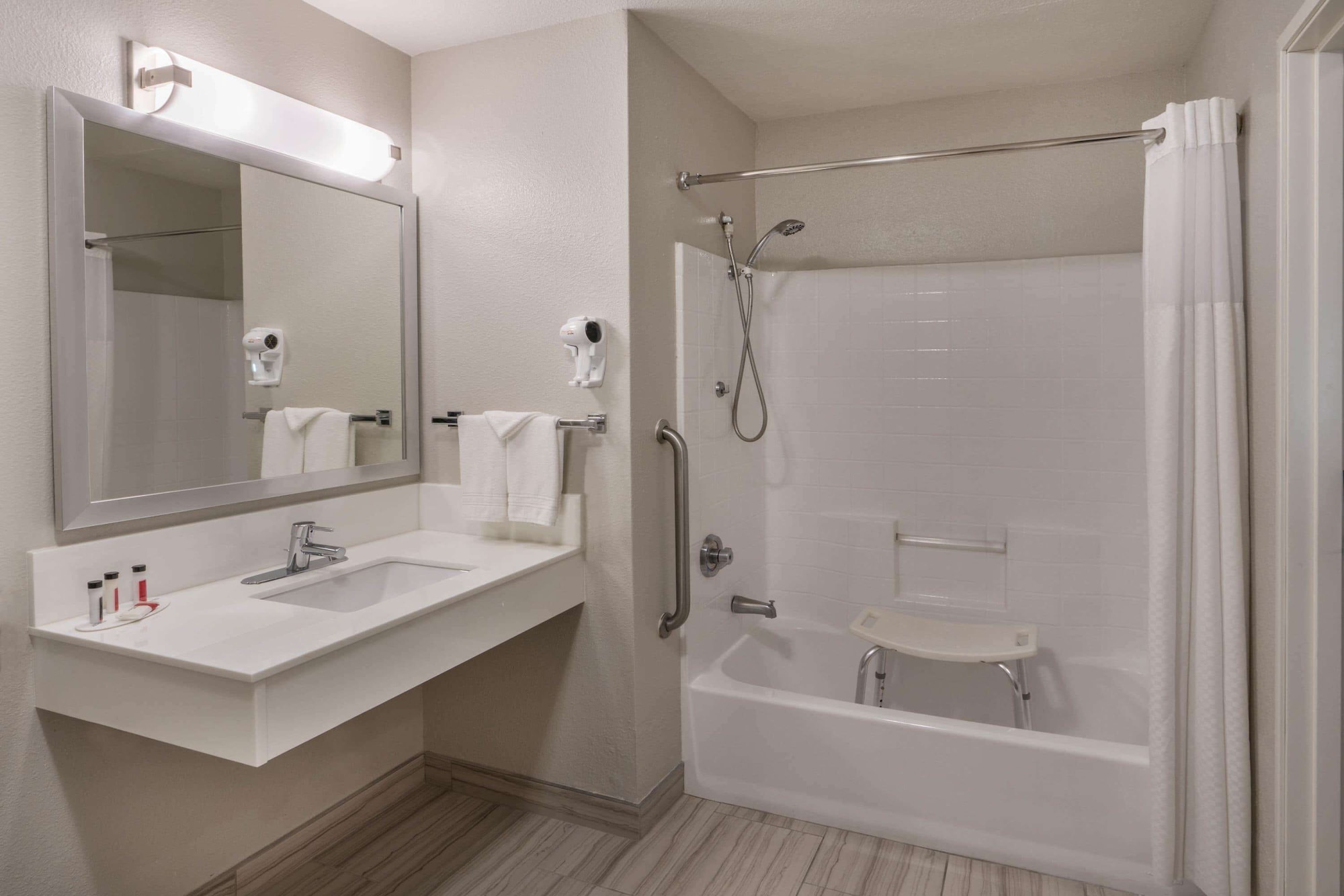 baymont by wyndham albuquerque airport