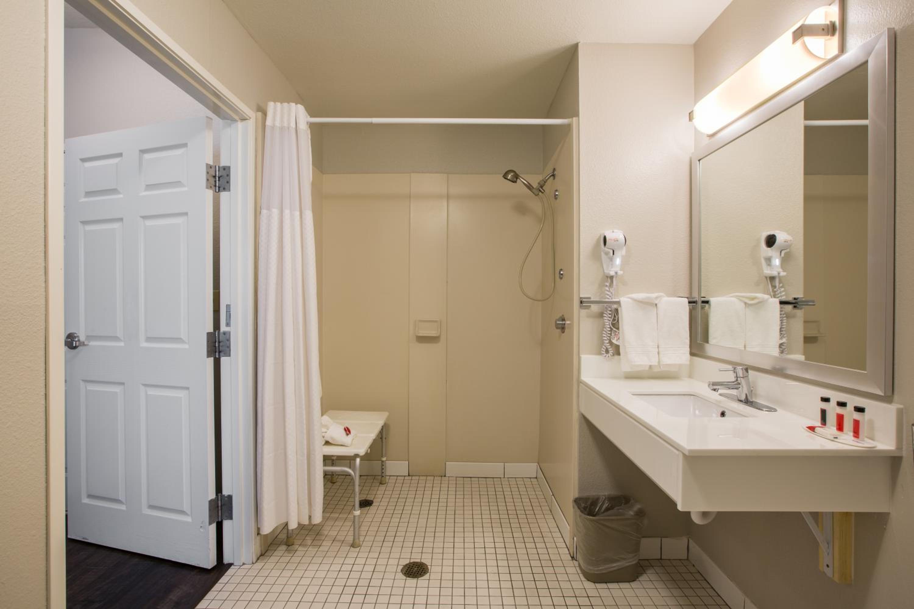 baymont by wyndham albuquerque airport