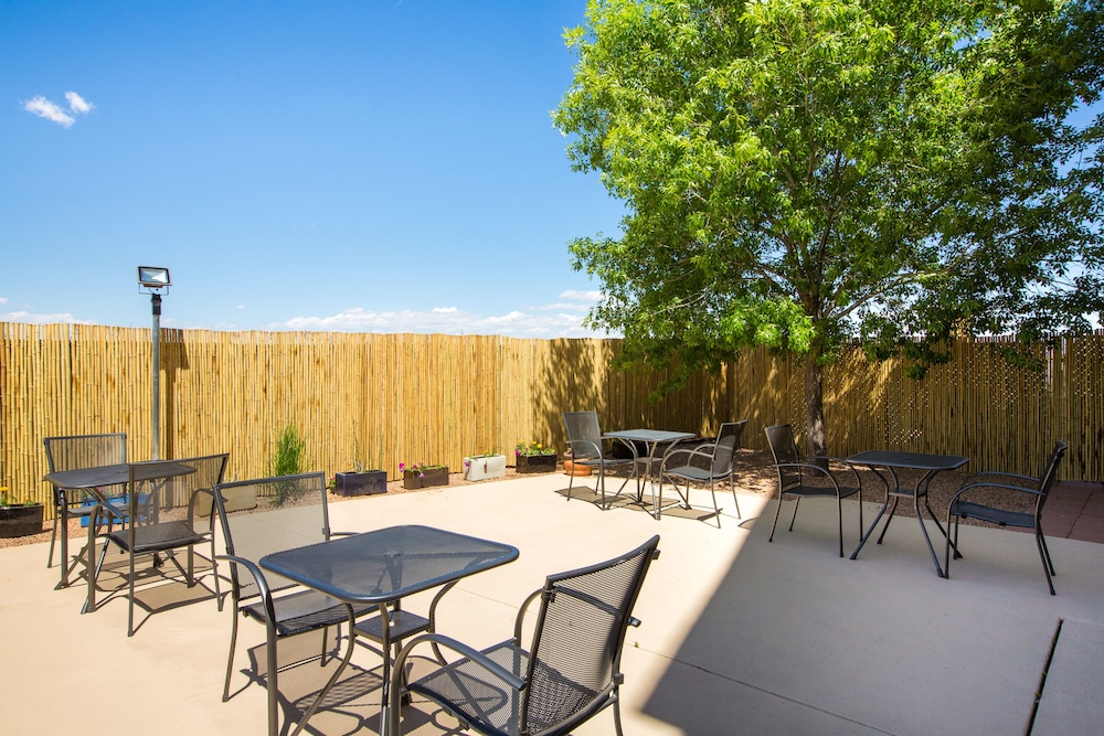 baymont by wyndham albuquerque airport