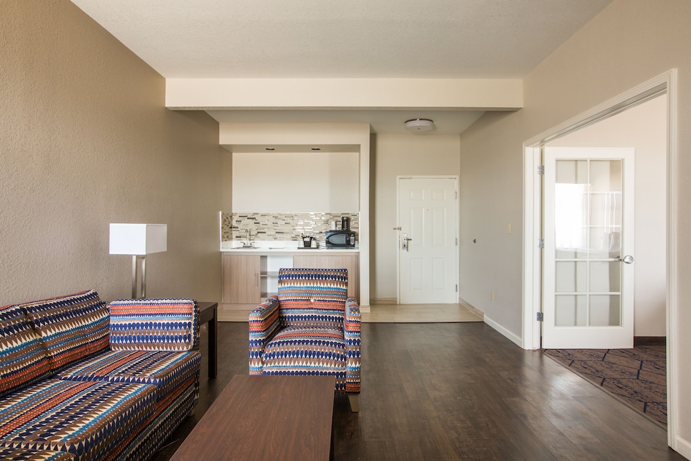 baymont by wyndham albuquerque airport