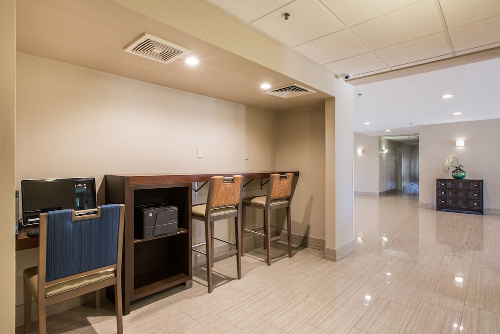 baymont by wyndham albuquerque airport