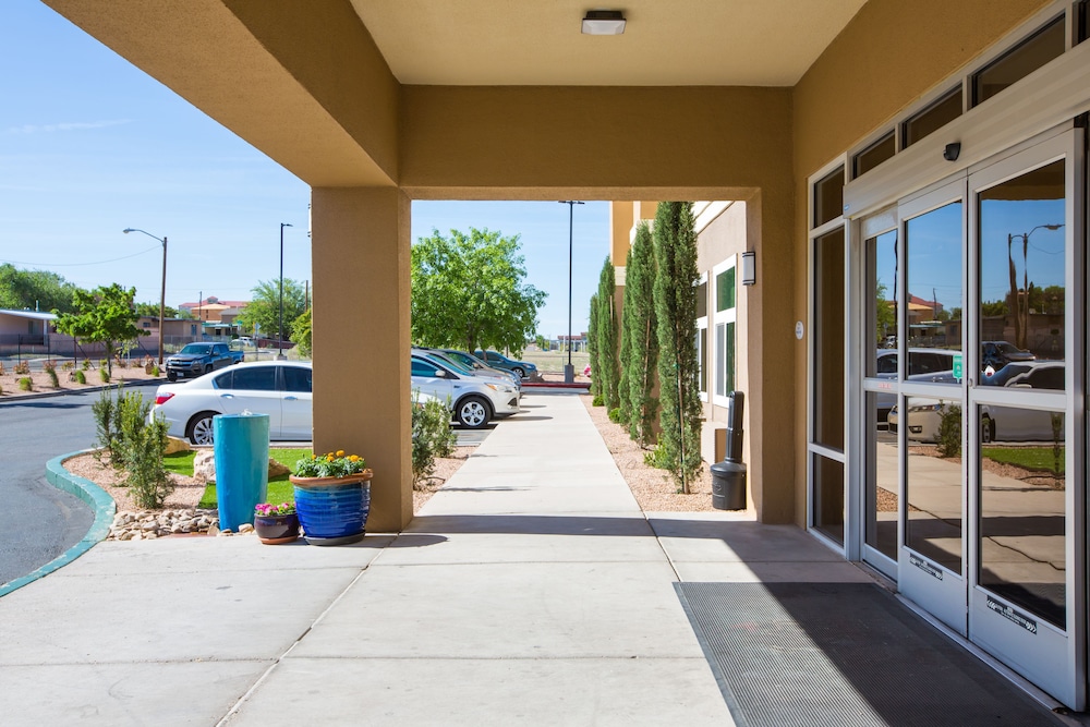 baymont by wyndham albuquerque airport