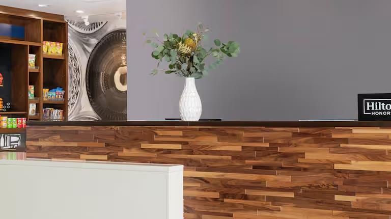 hampton inn by hilton lincoln downtown