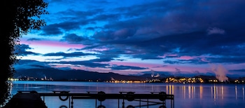 black swan lakeside boutique hotel