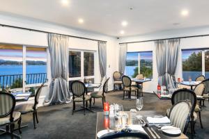 black swan lakeside boutique hotel