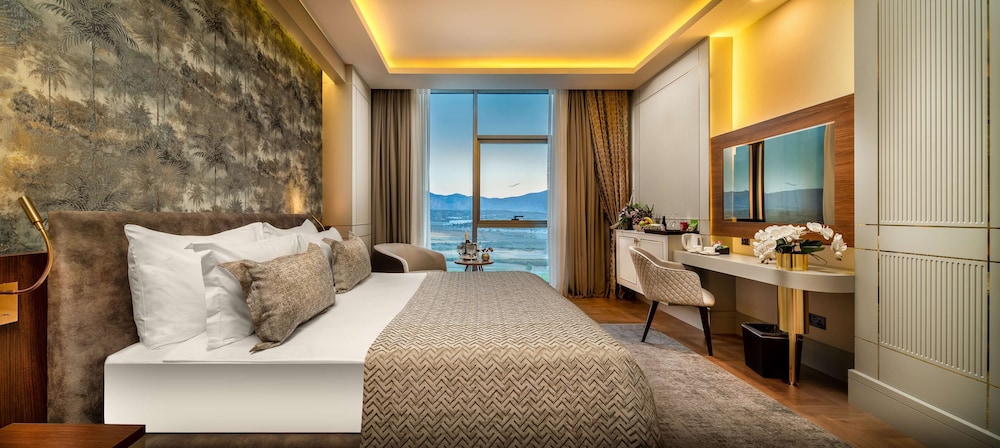 concorde tower and casino and convention and spa