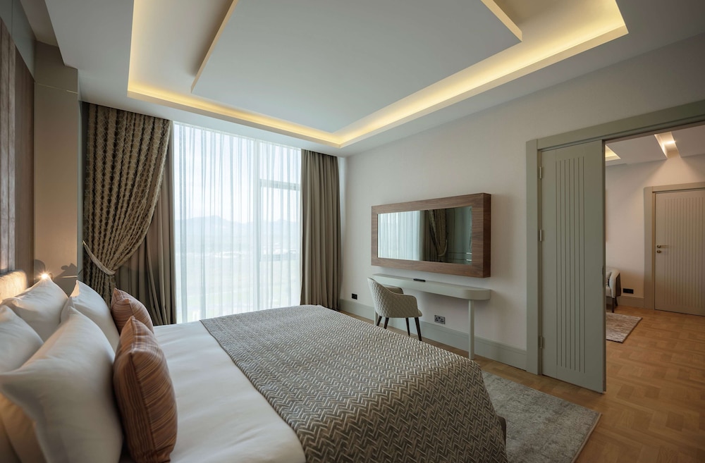 concorde tower and casino and convention and spa