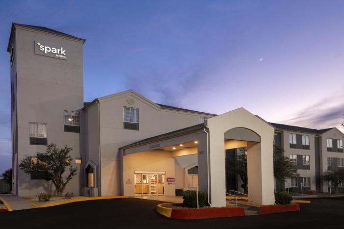 spark by hilton el paso university