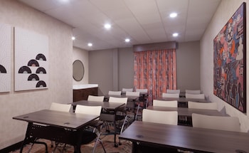 hampton inn by hilton tampa fairgrounds casino