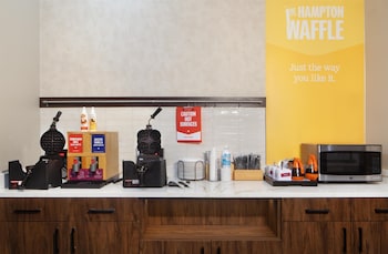 hampton inn by hilton tampa fairgrounds casino